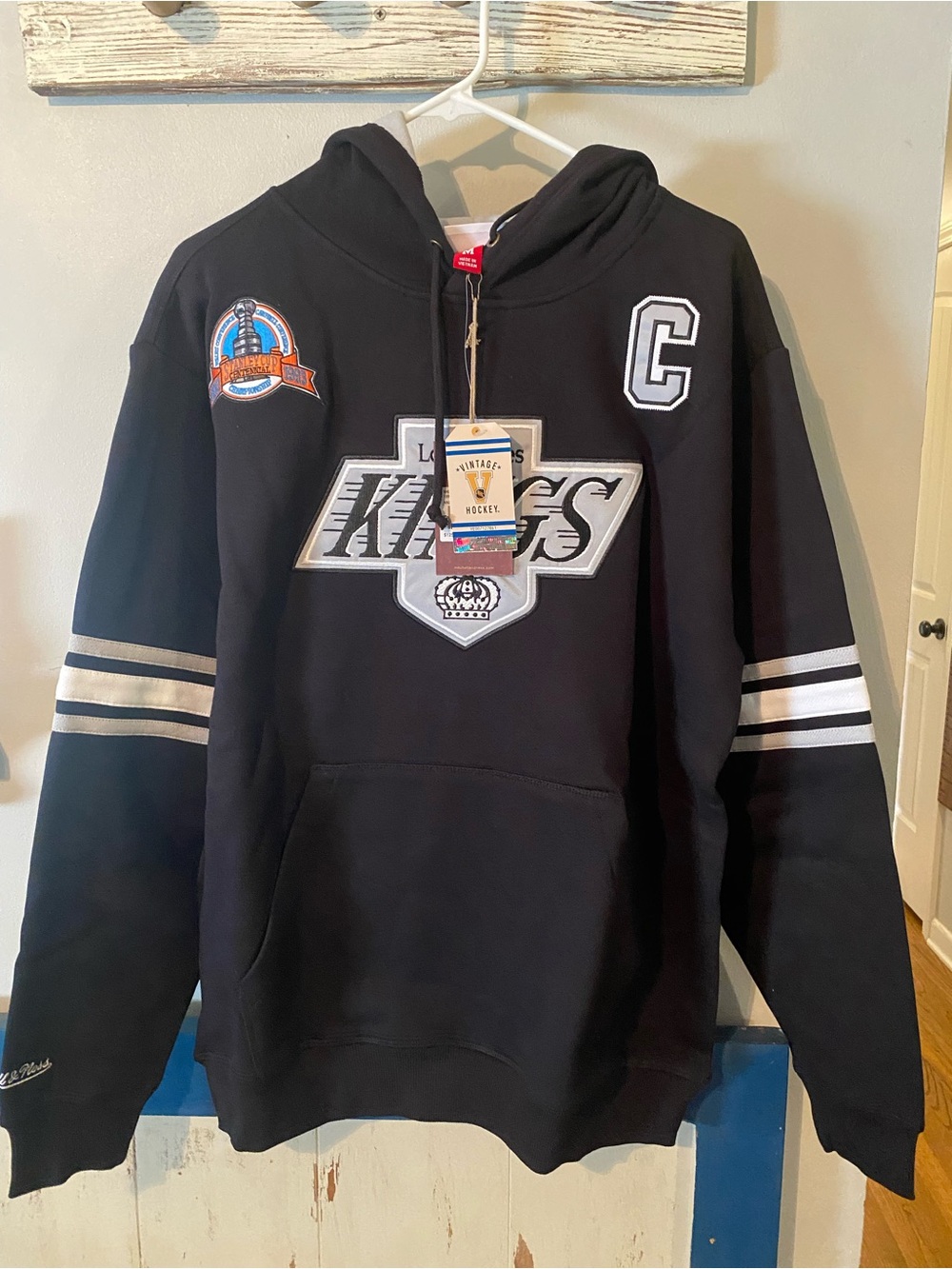 New W/tags, Mens Mitchell & Ness NHL LA Kings Wayne Gretzky Jersey Sweatshirt,m